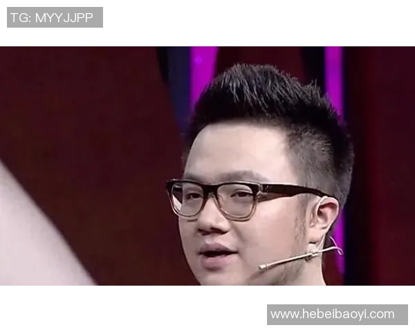 足球明星巴图图的传奇人生与赛场背后的故事揭秘