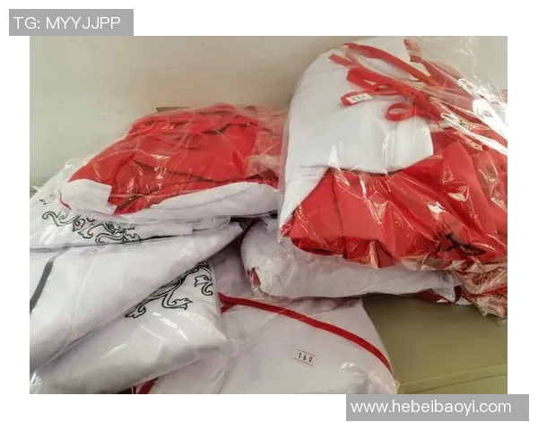 扎头巾的足球明星展现独特风格与文化自信的魅力之旅