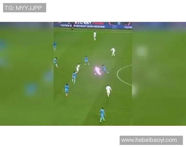 足球巨星闪耀赛场精彩瞬间回顾震撼视频合集尽享激情与荣耀